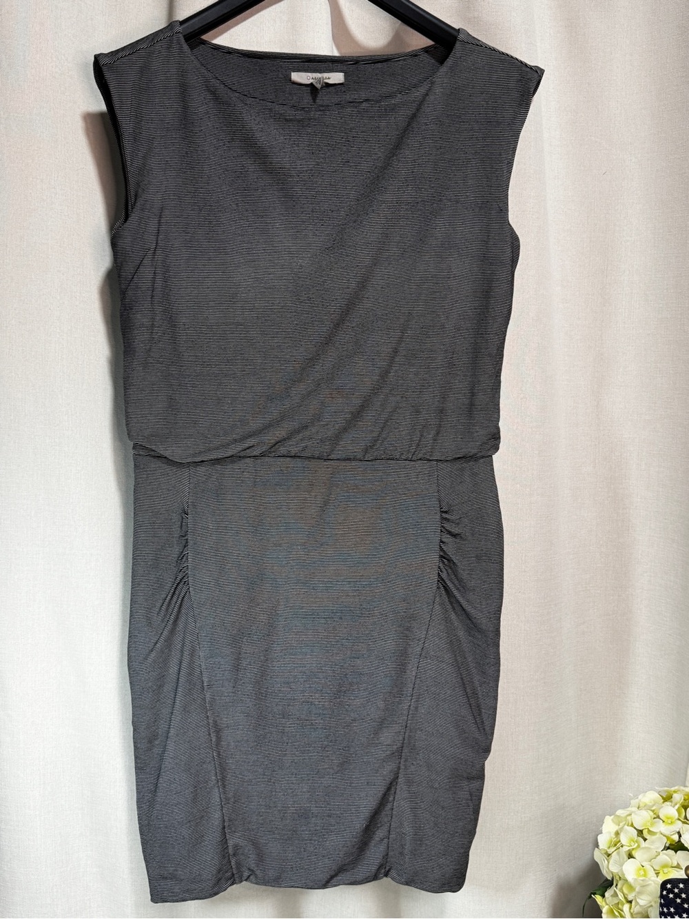 Athleta Women's Knit Dress M Gray/Black Striped Boat Neck Sleeveless Ruched